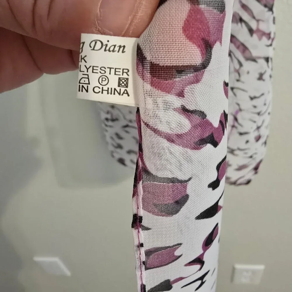 Liang Diang Sheer Feminine Scarf in Fuchsia and White 60